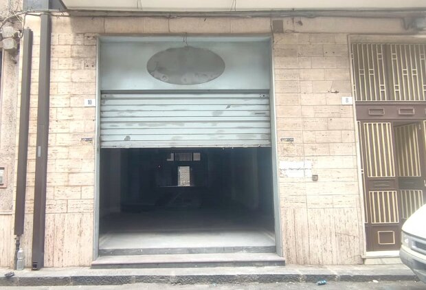 Bottega in affitto via Francesco Petrarca 10