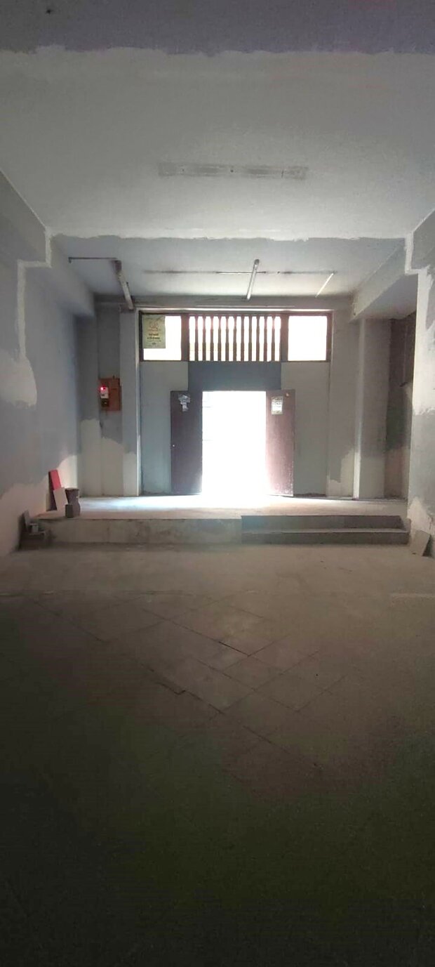 Bottega in affitto via Francesco Petrarca 10