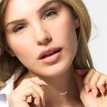 collana-donna-luca-barra-acciaio-ip-gold-quadrifoglio-e-zirconi-ck2216