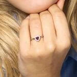 anello-donna-luca-barra-acciaio-cuore-zirconi-rossi-regolabile-ank647