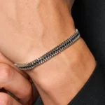bracciale-uomo-luca-barra-acciaio-e-zirconi-neri-2mm-ba1919