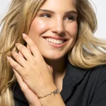 bracciale-donna-luca-barra-acciaio-fiocco-e-zirconi-bianchi-bk2924