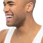 collana-in-acciaio-con-pendente-circolare-e-cubic-zirconia-marlu