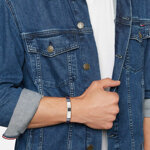 bracciale-uomo-breil-savage-acciaio-e-silicone-blu-con-impunture-tj1975