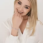 bracciale-donna-acciaio-cristalli-bianchi-e-cuore-rosa-bk2281