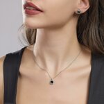 girocollo-con-ciondolo-smeraldo-sintetico-quadrato