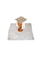 servizio-da-messa-4-pezzi-puro-lino-con-ricamo-monogramma-di-cristo-dorato-ref-02sdm17