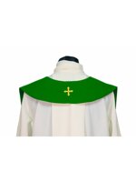 stola-verde-con-ricamo-croce-e-pesci-ref-02sla2403