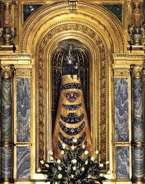 La Madonna di Loreto: storia, devozione e protezione dal cielo