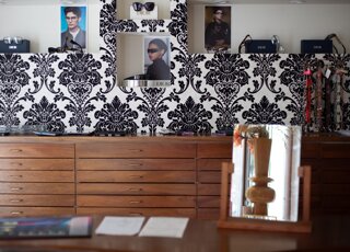 interno negozio di ottica interno negozio di ottica