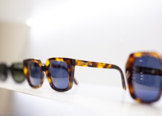 occhiali da sole Christian Dior modello tartarugato occhiali da sole Christian Dior modello tartarugato