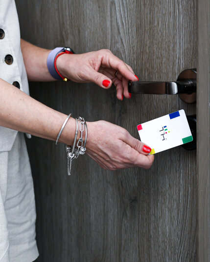 _serv6.jpeg _serv6.jpeg