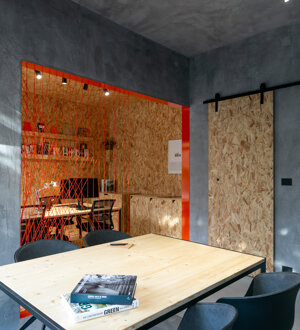 Trasformazione negozio nello studio DIALOGO. Ufficio a Mestre. Architetti. Designer