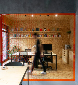 Trasformazione negozio nello studio DIALOGO. Ufficio a Mestre. Architetti. Designer