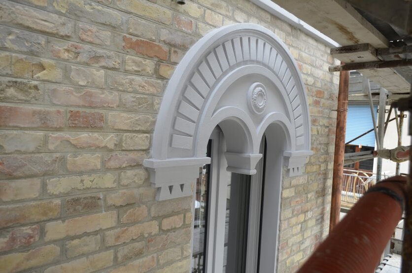 montaggio architrave ricostruito.jpeg