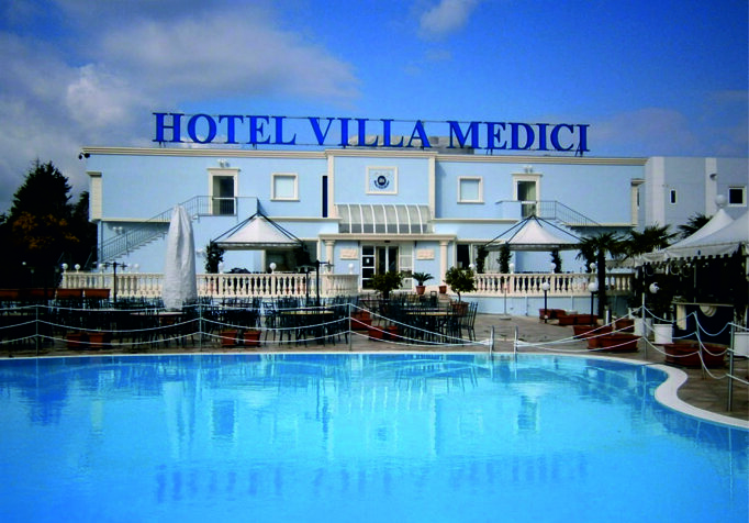 hotel lato posteriore dopo la ristrutturazione.jpeg