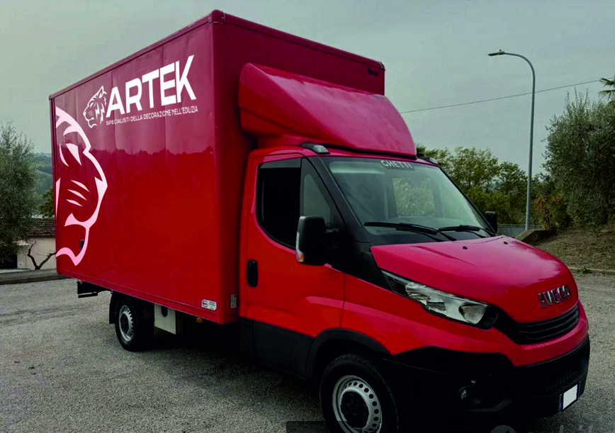 camion trasporto cornici Artek Italia srl
