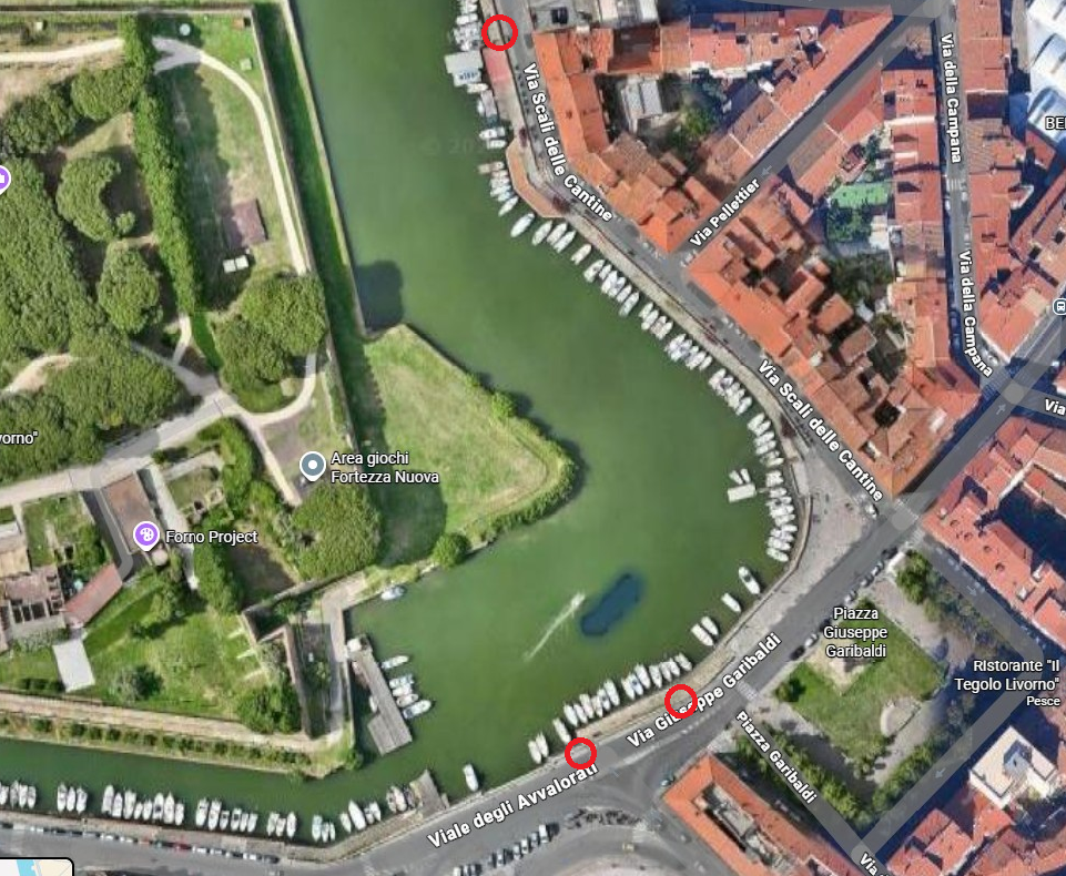 Nuovi “candelabretti” sulle spallette dei fossi e in zona “Universal”