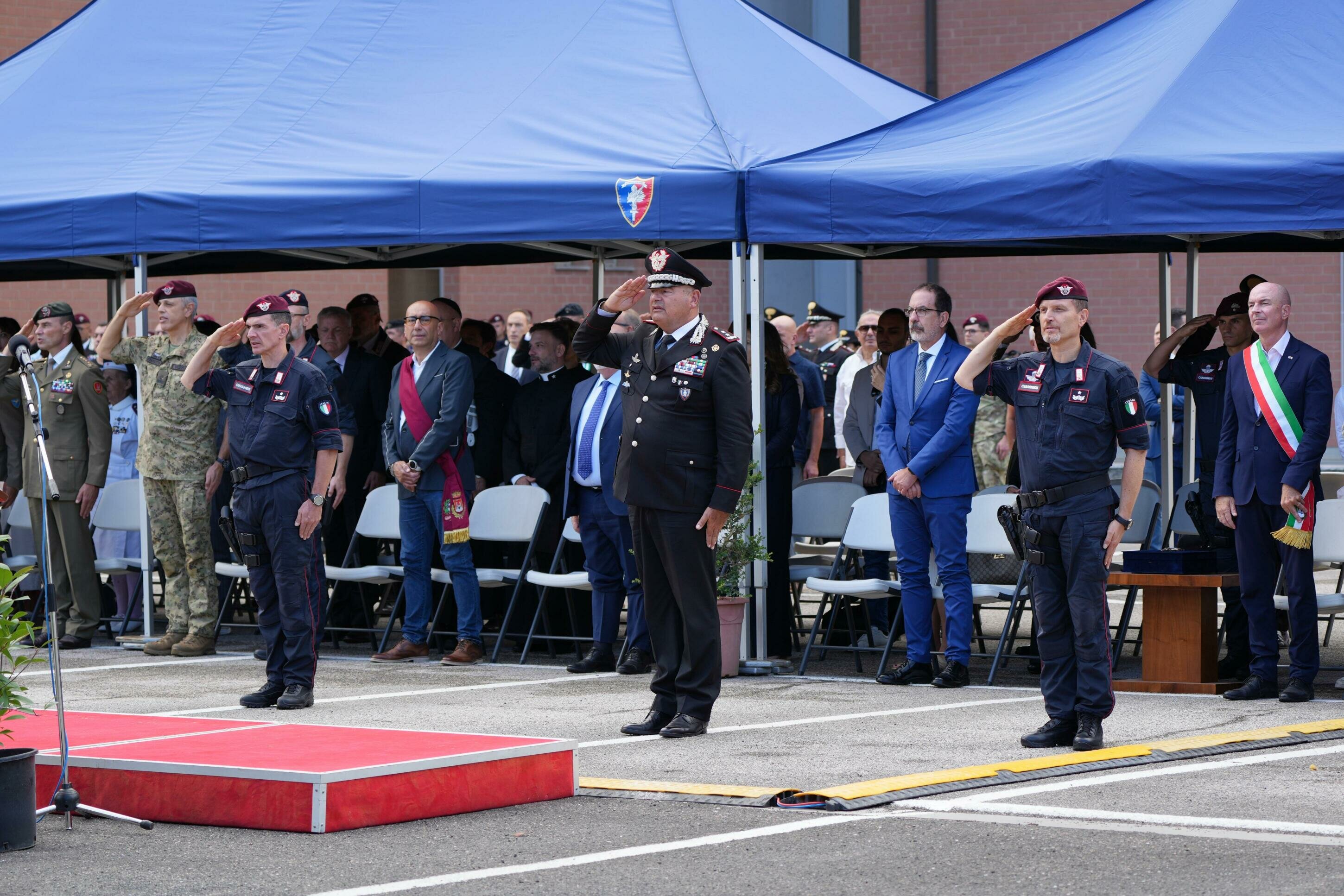 Cambio al vertice della 2&ordf; Brigata mobile Carabinieri di Livorno, il generale Marco Carletti subentra al generale Gianluca Feroce