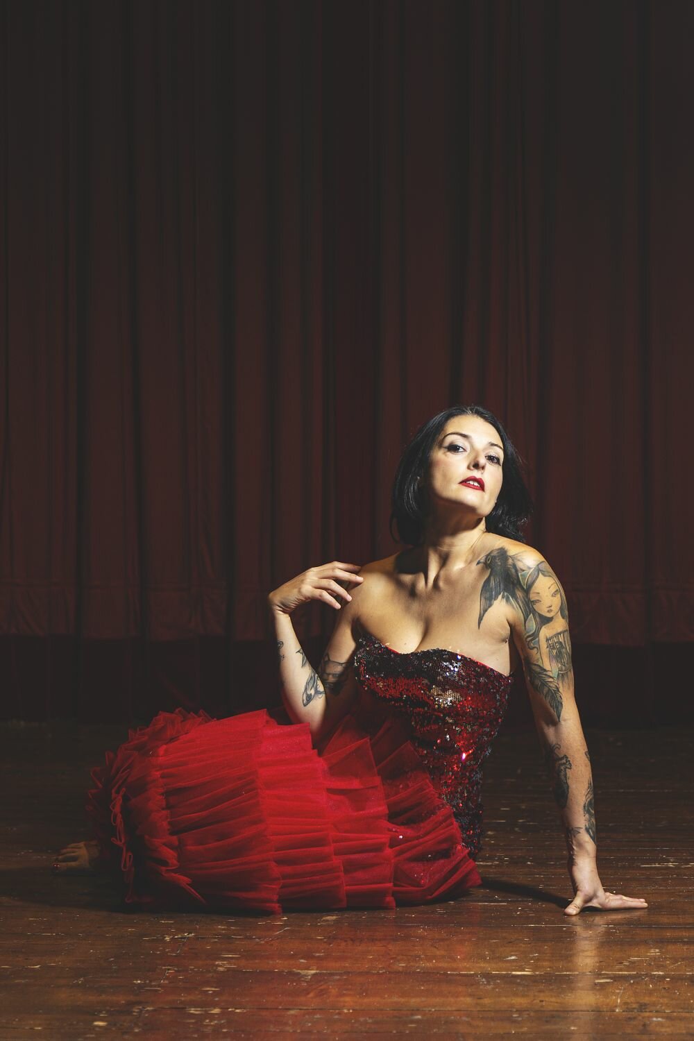 Teatro Vertigo: Chiara Migliorini in “Con – tenuta”