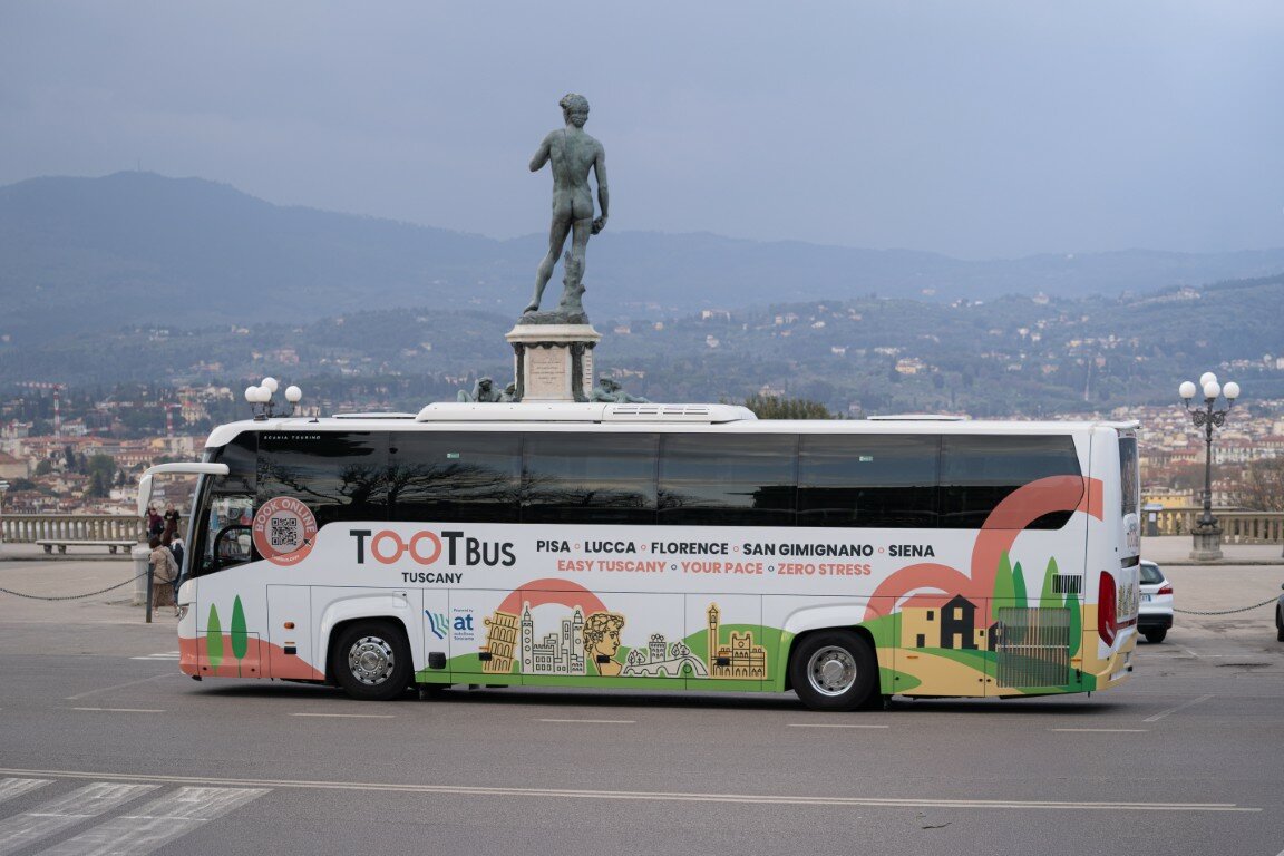 Dal finestrino del bus la Toscana è più bella