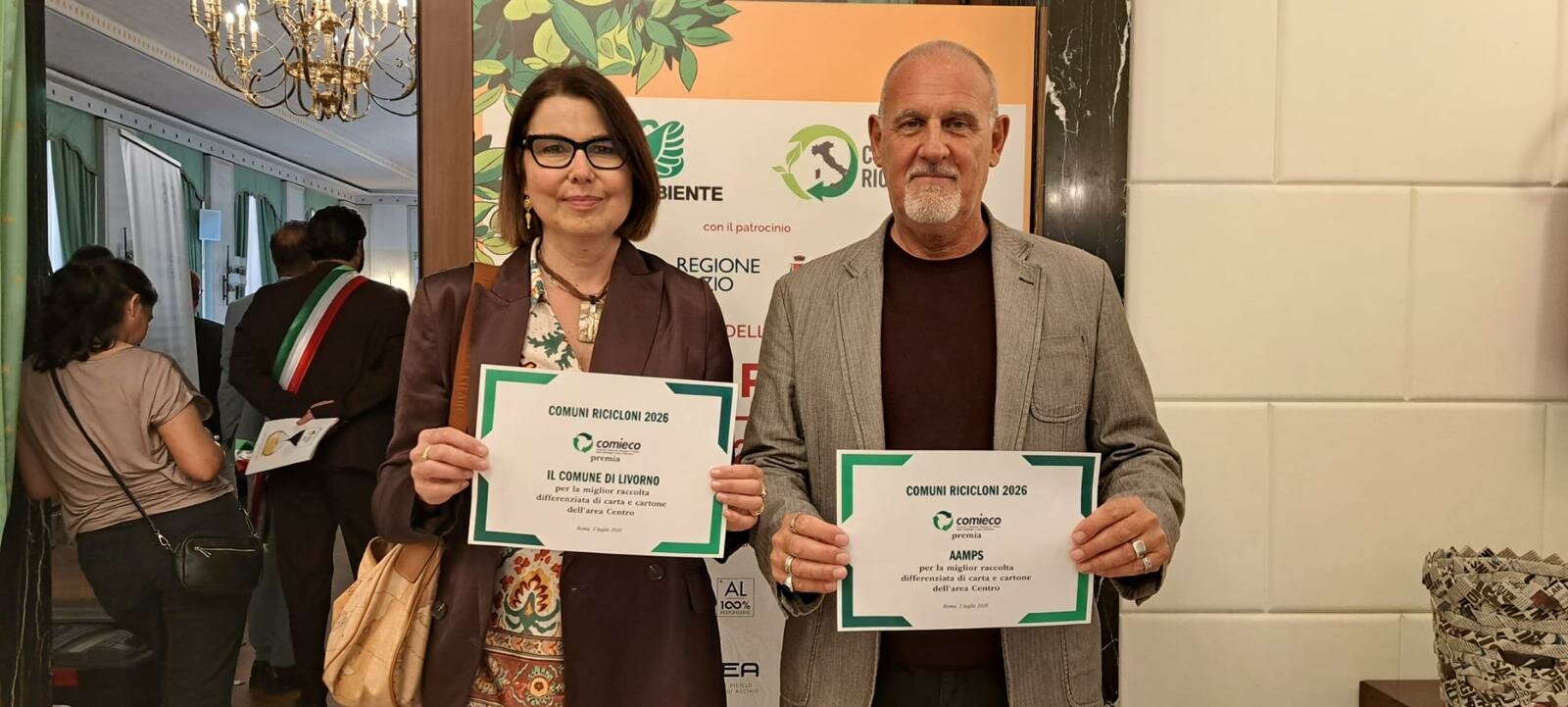 Comune di Livorno e Aamps sul podio del riciclo: doppio premio per carta cartone e olio vegetale esausto
