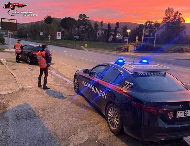 Piombino: denunciati due uomini in possesso di oggetti da scasso