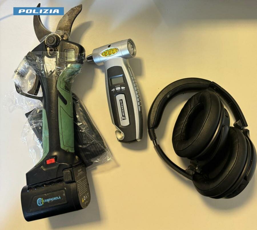 Polizia di Stato di Piombino: intercettati e denunciati due algerini trovati su una bicicletta elettrica rubata