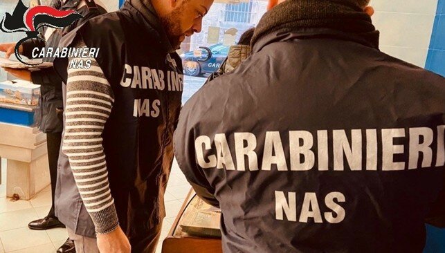 Sanzionato e chiuso un ristorante per carenze igienico-sanitarie