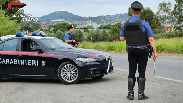 Portoferraio. Denunciato per possesso di armi bianche