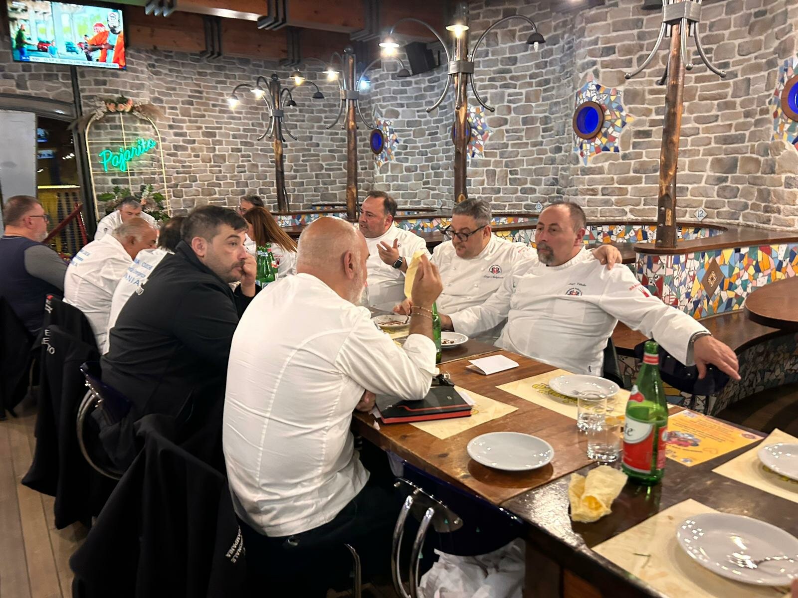 Riunione operativa del consiglio direttivo dell'Unione regionale cuochi della Campania a Torre del Greco. Riunione operativa del consiglio direttivo dell'Unione regionale cuochi della Campania a Torre del Greco.