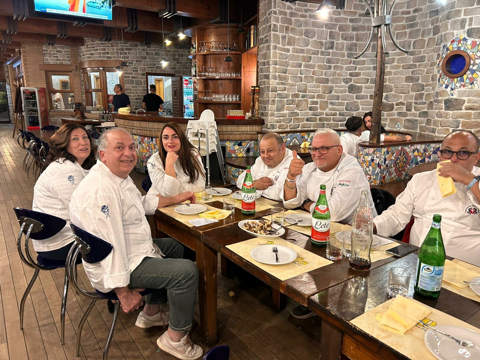 tecchia-di-cristo-ed-altri.jpeg tecchia-di-cristo-ed-altri.jpeg