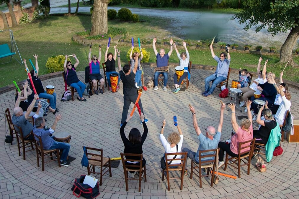 fit drum circle lorenzo maio facilitatore.jpeg