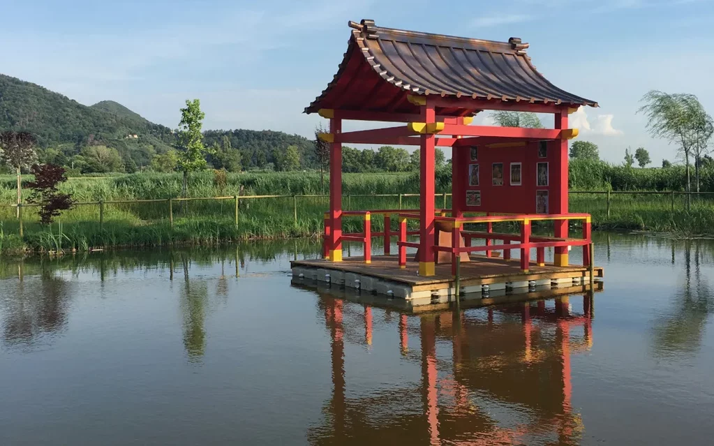 1-podere-lovolio-massarosa-fondazione-pomara-scibetta-la-pagoda-galleggiante