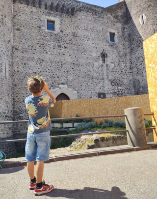 catania%20with%20kids-%20family%20tour.jpeg catania%20with%20kids-%20family%20tour.jpeg