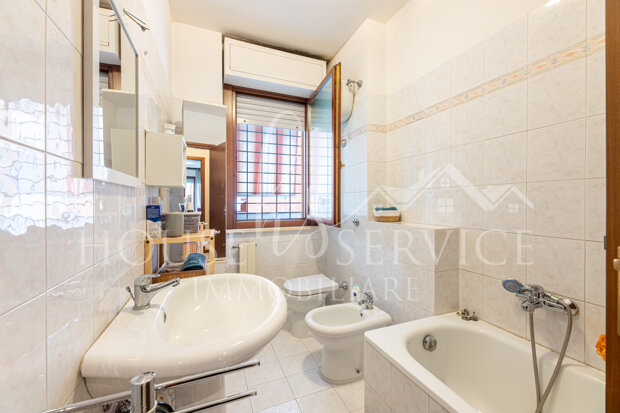Casal Monastero Quadrilocale con box