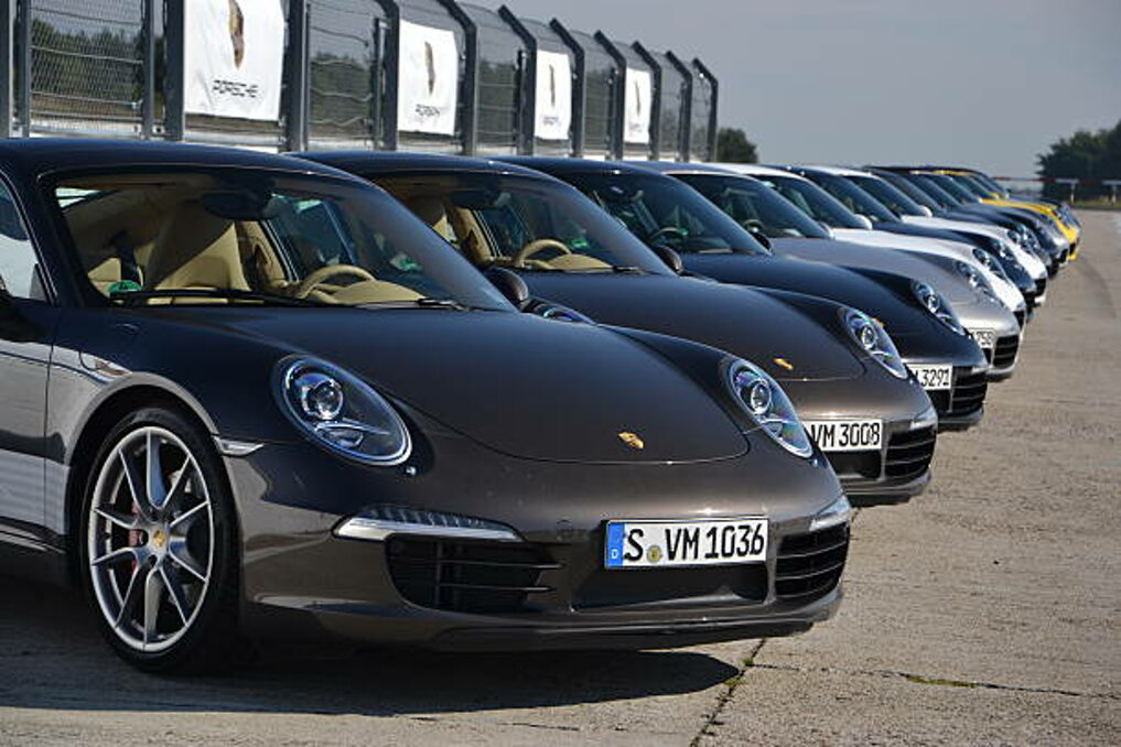 porsche 3.jpeg
