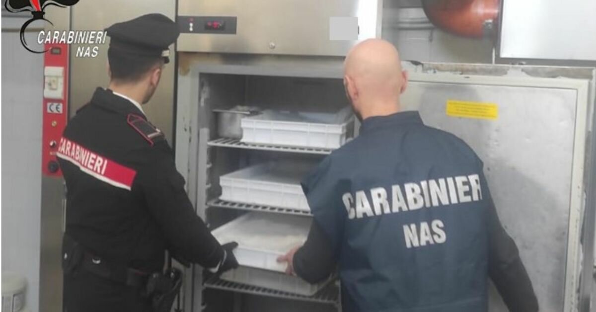 Falsificati pure i panettoni col pistacchio di Bronte e la cioccolata di Modica