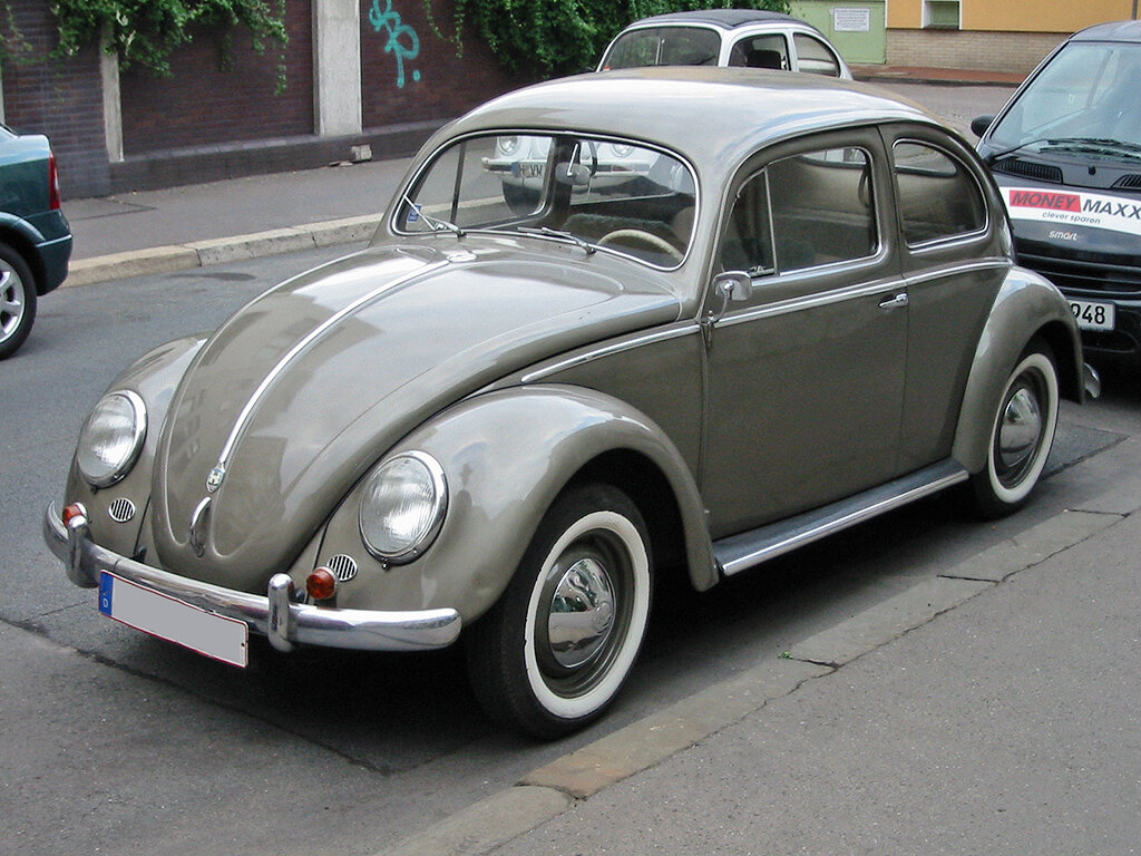 Il Maggiolino resiste nel tempo, la Volkswagen in picchiata