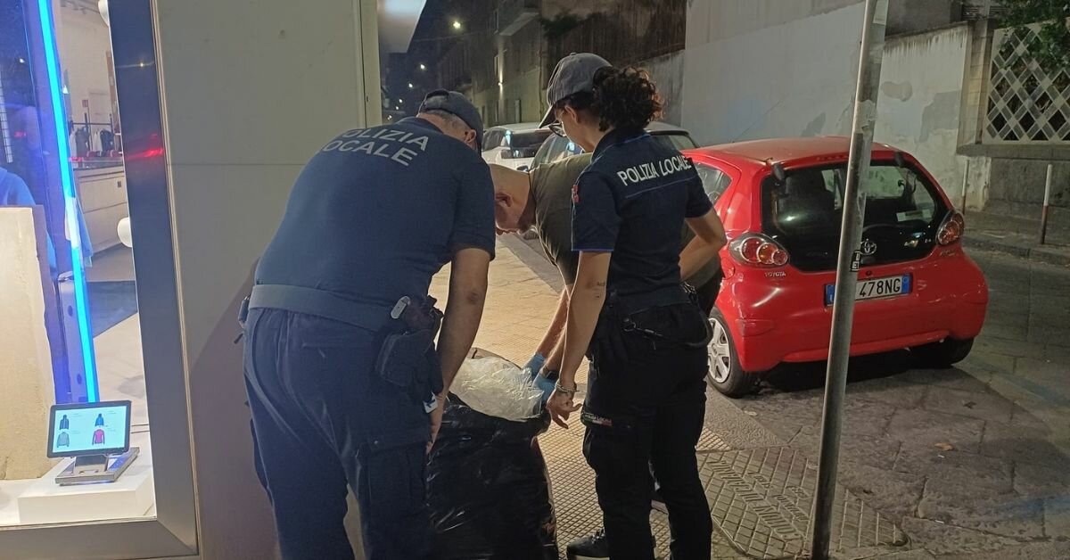 Sì, Catania ha un problema: 110 verbali sui rifiuti in una sola serata