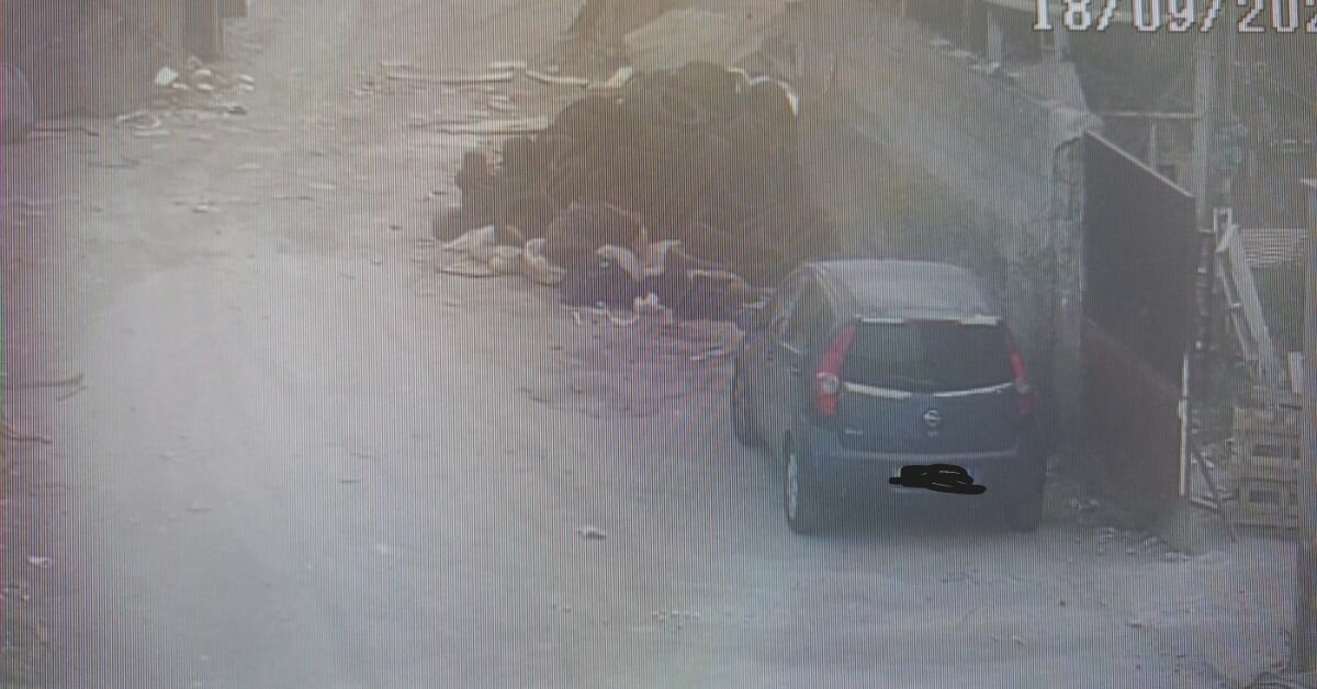 Catania, denuncia penale per gommista sorpreso ad abbandonare pneumatici