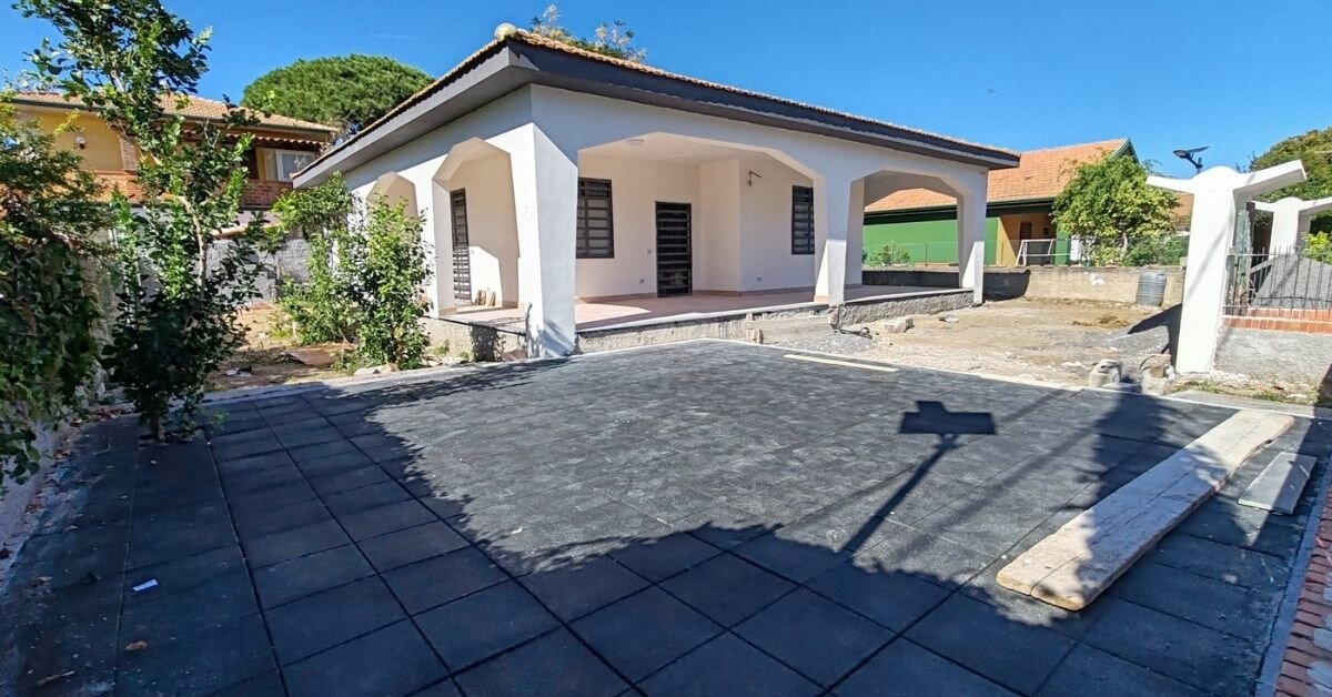 Villa con piscina a Vaccarizzo, bando per la gestione in comodato d'uso