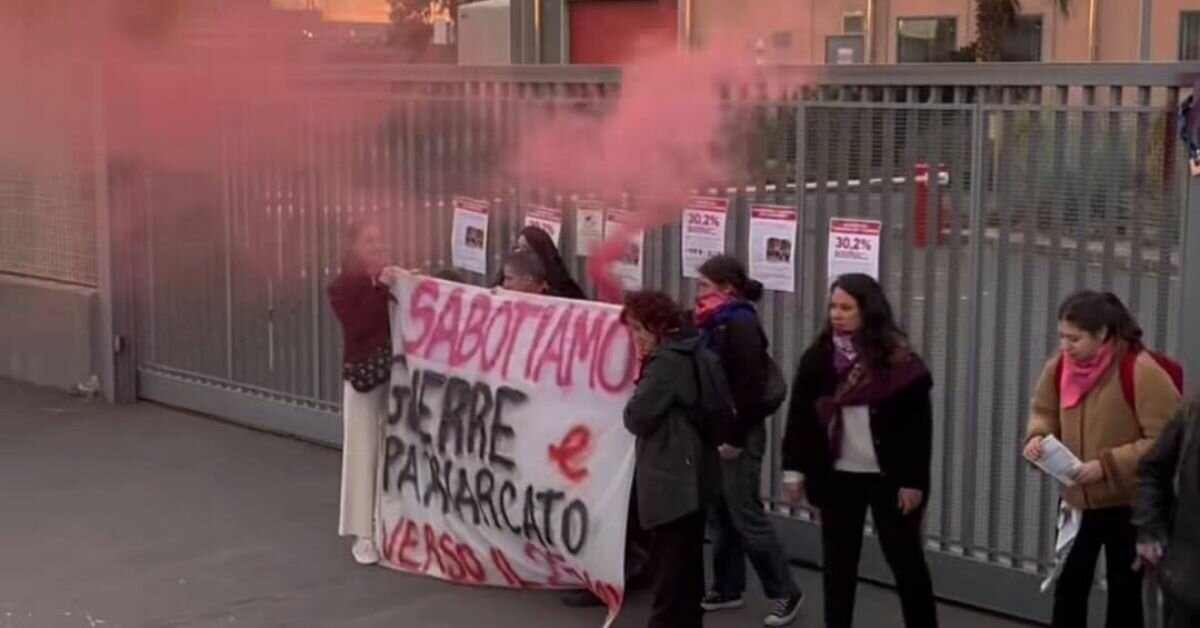 Non Una di Meno ha sanzionato la fabbrica Leonardo di Catania