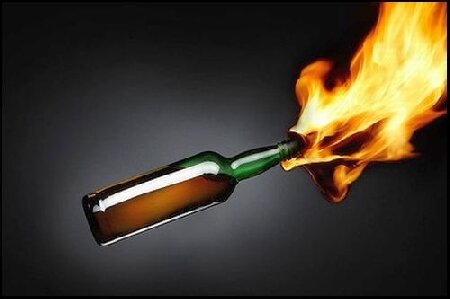 Palagonia, incendia l'auto di un ragazzo che aveva frequentato l'ex