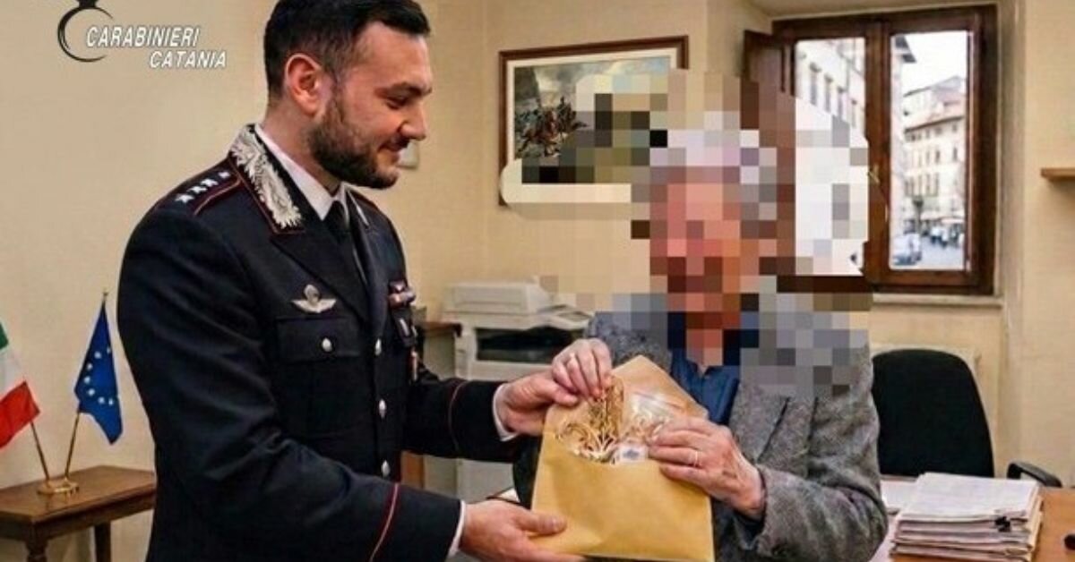 Truffatore si spaccia per Carabiniere al telefono, ma quelli veri lo aspettano sul pianerottolo