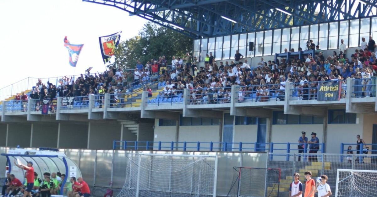 A Viagrande clima disteso in tribuna, un po' meno in campo