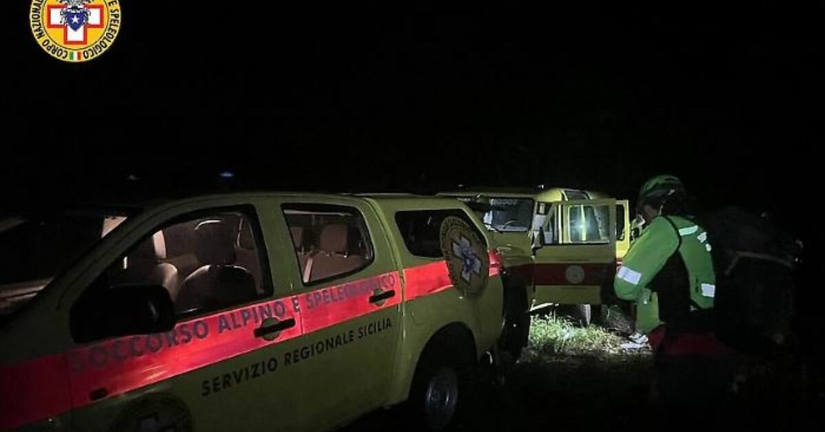 Etna: turista precipita in un dirupo, ferito anche un soccorritore
