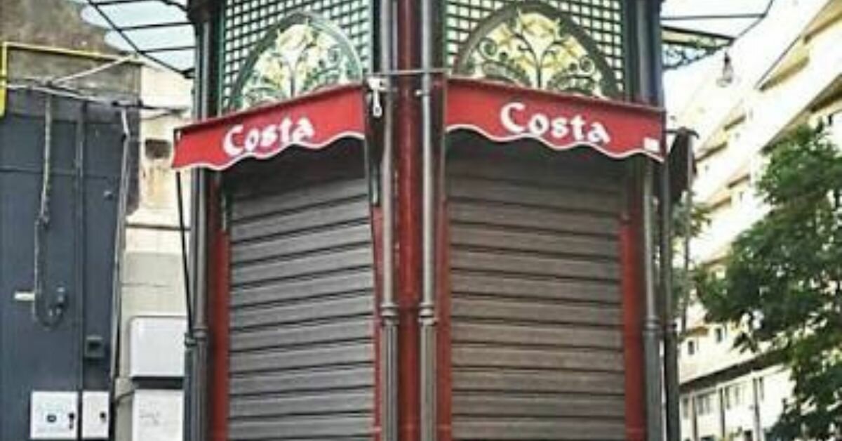 Il Chiosco a Catania è una tradizione, ma oggi ha perso il suo fascino Il Chiosco a Catania è una tradizione, ma oggi ha perso il suo fascino