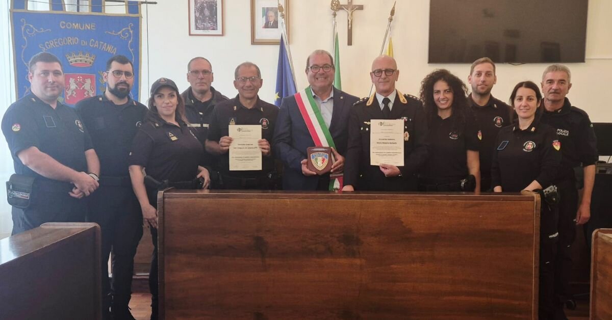 La Polizia locale di San Gregorio premiata a Bergamo, l'elogio del sindaco Sgroi