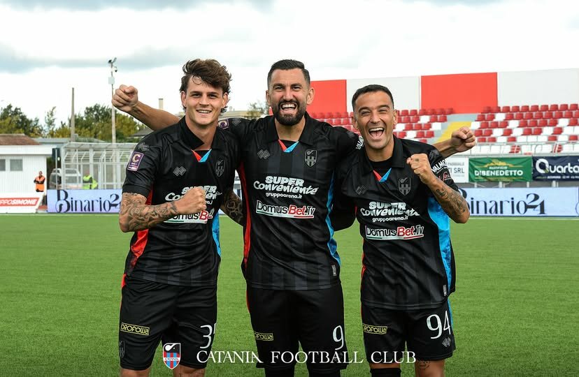 E' sempre più il Catania di Coda e Insigne: tris ad Altamura
